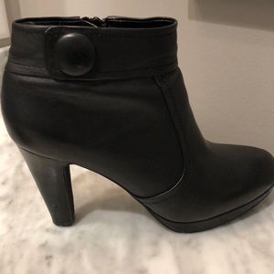 Giant Bernini leather bootie
